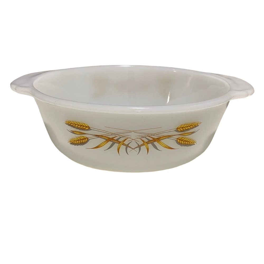 Vintage Fire King Anchor Hocking Wheat Pattern 1 Quart Casserole Baking Dish USA